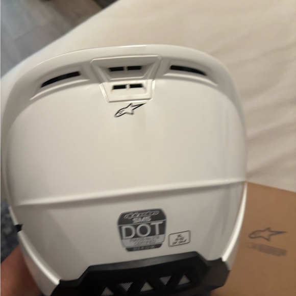 Alpine Stars SM5 helmet - Picture 4 of 6